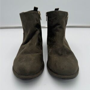 STUART WEITZMAN Lowland Low Olive Suede Ankle Boots Women Size 4
